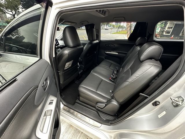 ✨2011年 TOYOTA WISH 七人座✨定速✨倒車顯影✨安卓機✨恆溫✨後座出風口✨里程保證✨實車實價  第12張相片