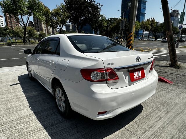 ✨2011年 TOYOTA ALTIS✨倒車顯影✨定速✨恆溫✨後座分離倒覆✨多合一影音系統✨里程保證✨實車實價  第4張相片
