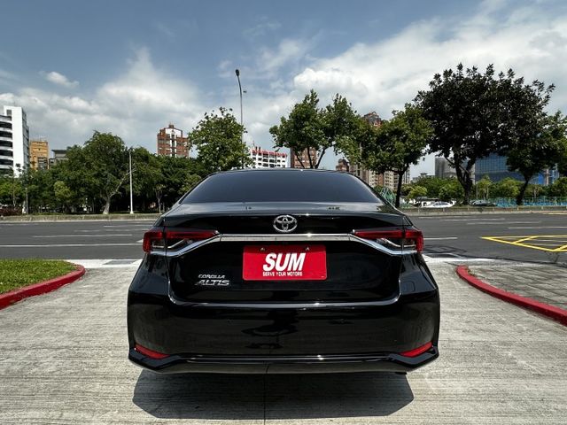 ✨2021年 TOYOTA ALTIS 1.8豪華版✨僅跑2.3萬公里✨倒車顯影✨ACC跟車✨恆溫✨里程保證✨實車實價  第5張相片