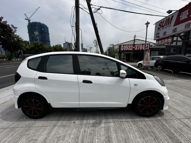 ✨2008年 HONDA FIT✨倒車顯影✨安卓機✨5門掀背省油小車✨大空間✨里程保證✨實車實價  第8張相片