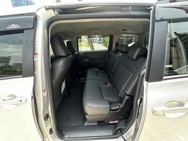 ✨2022年TOYOTA SIENTA✨方向盤快控鍵✨恆溫空調✨中控螢幕✨車道偏離警示系統✨里程保證✨實車實價  第12張相片