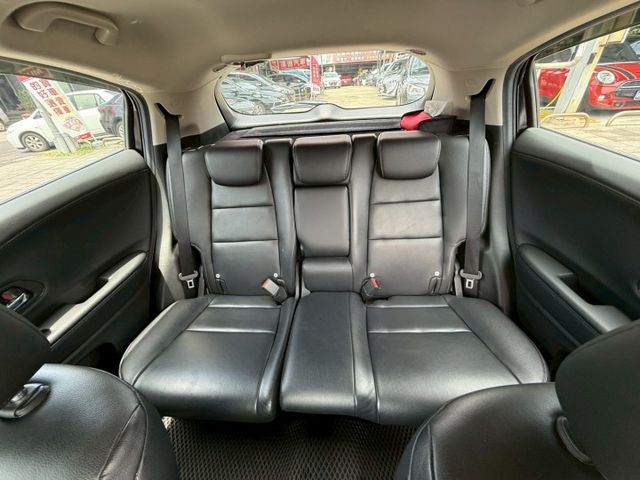 ✨2017年 HONDA HR-V S版✨倒車顯影✨定速✨中控螢幕✨循跡防滑✨恆溫✨里程保證✨實車實價  第11張相片