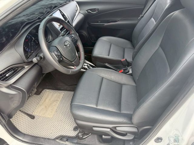 YARIS  第9張相片