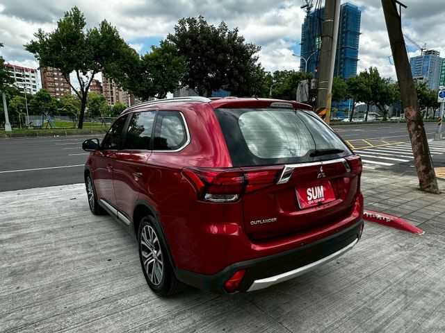 OUTLANDER  第4張相片