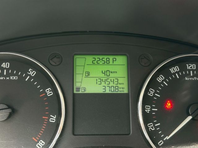 ✨2014年 SKODA FABIA 1.2✨省油省稅金✨ISOFIX✨後座分離倒覆✨里程保證✨實車實價  第19張相片