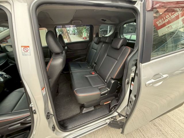 SIENTA  第15張相片