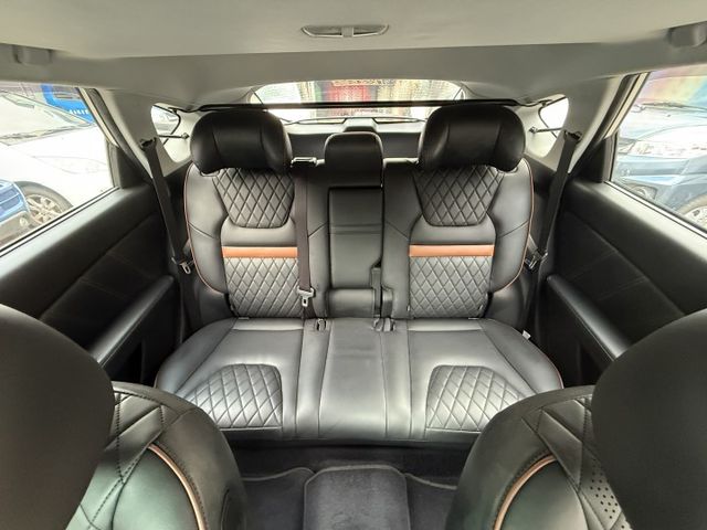 ✨限時特價中✨2016年 LUXGE U6 1.8 魅力型✨僅跑6.2萬✨環景影像系統✨免鑰匙✨定速✨換檔撥片  第8張相片