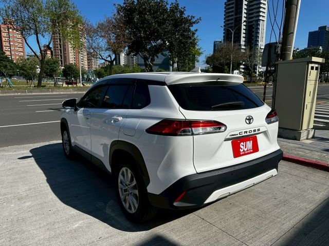✨2021年 TOYOTA COROLLA CROSS✨倒車顯影✨i-key✨ACC跟車✨里程保證✨實車實價  第4張相片