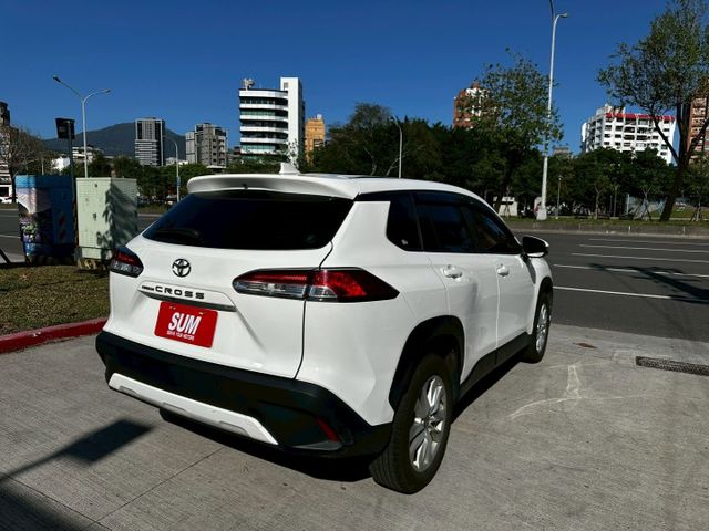 ✨2021年 TOYOTA COROLLA CROSS✨倒車顯影✨i-key✨ACC跟車✨里程保證✨實車實價  第6張相片