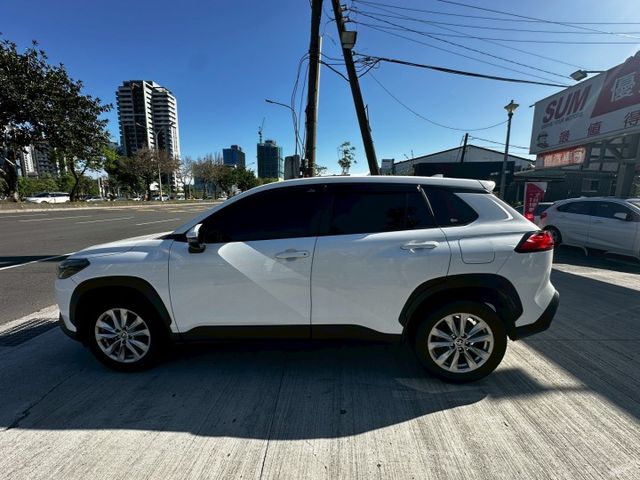 ✨2021年 TOYOTA COROLLA CROSS✨倒車顯影✨i-key✨ACC跟車✨里程保證✨實車實價  第7張相片