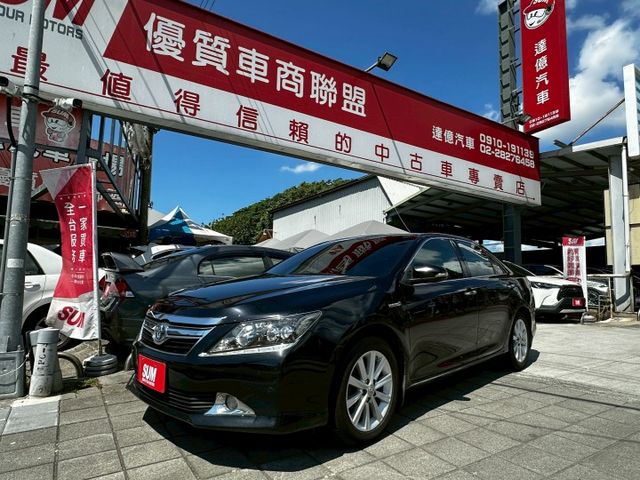 ✨2013年 TOYOTA CAMRY 油電✨恆溫空調✨I-KEY✨定速✨里程保證✨實車實價  第1張相片