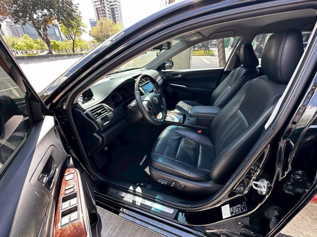 ✨2013年 TOYOTA CAMRY 油電✨恆溫空調✨I-KEY✨定速✨里程保證✨實車實價  第12張相片