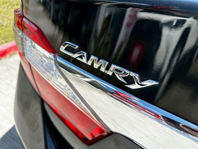 ✨2013年 TOYOTA CAMRY 油電✨恆溫空調✨I-KEY✨定速✨里程保證✨實車實價  第17張相片