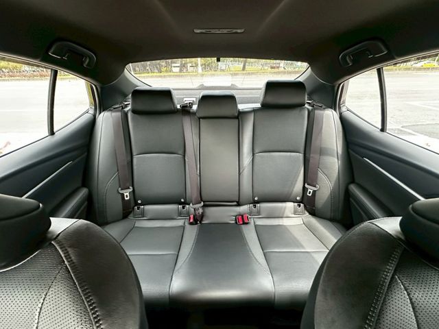 ✨2025年 TOYOTA CAMRY 2.0旗艦版✨雙前座電動椅✨衛星導航✨倒車顯影✨里程保證✨實車實價  第10張相片