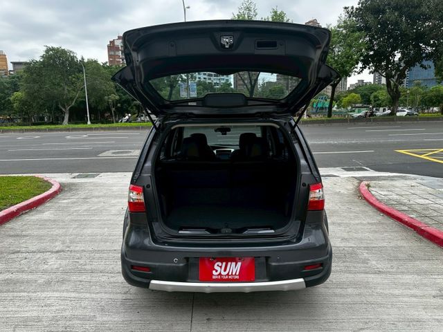 ✨2016年 NISSAN LIVINA✨倒車顯影✨衛星導航✨省油國民代步車、小車大空間✨里程保證✨實車實價  第12張相片