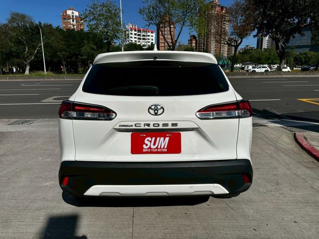 ✨2021年 TOYOTA COROLLA CROSS✨倒車顯影✨i-key✨ACC跟車✨里程保證✨實車實價  第5張相片