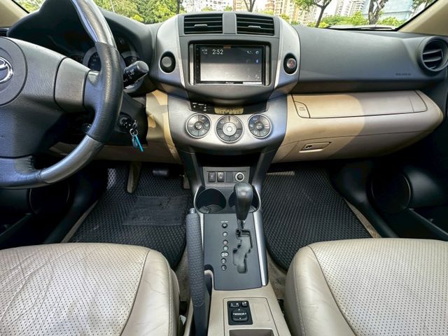 RAV4  第17張相片