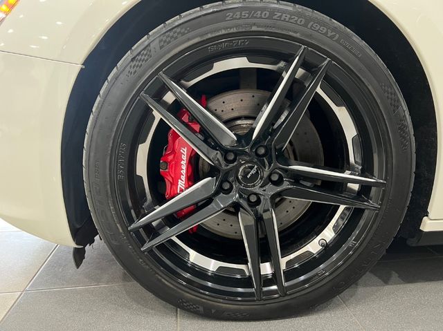 MASERATI瑪莎拉蒂 GHIBLI  第20張相片