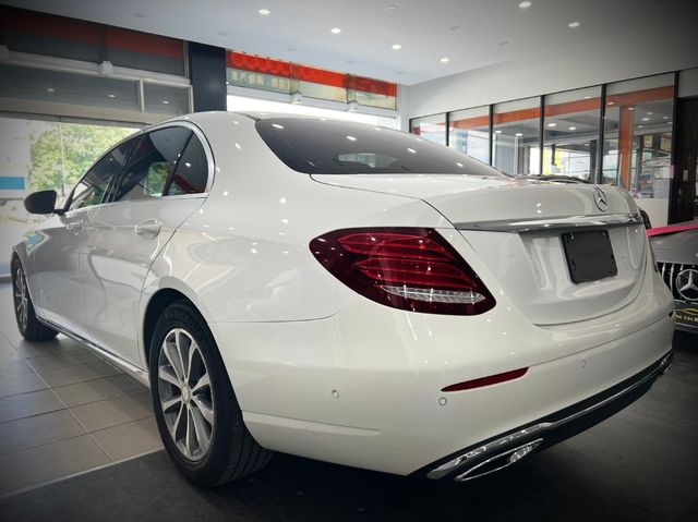 M-BENZ賓士 E220D  第4張相片