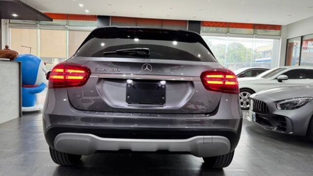 M-BENZ賓士 GLA180  第13張相片