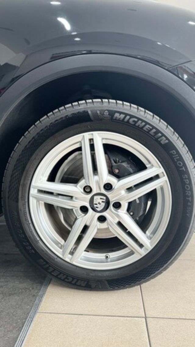 PORSCHE保時捷 CAYENNE  第6張相片