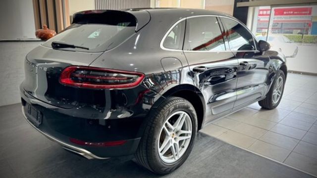 PORSCHE保時捷 MACAN  第4張相片