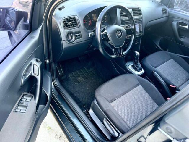 VOLKSWAGEN福斯 POLO  第2張相片