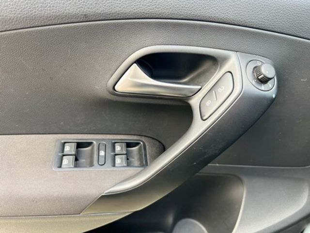 VOLKSWAGEN福斯 POLO  第8張相片