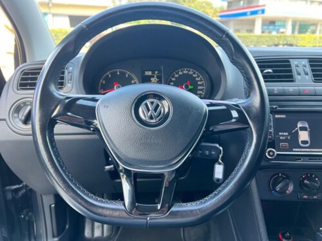 VOLKSWAGEN福斯 POLO  第11張相片