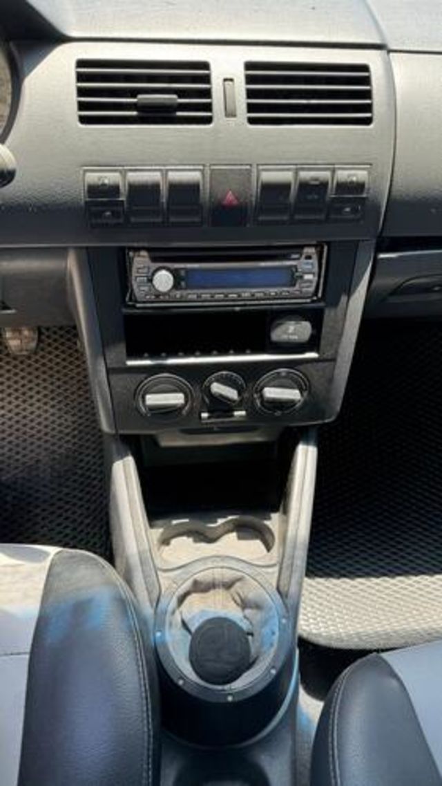 VOLKSWAGEN福斯 POINTER  第8張相片