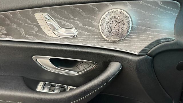 M-BENZ賓士 E300  第9張相片
