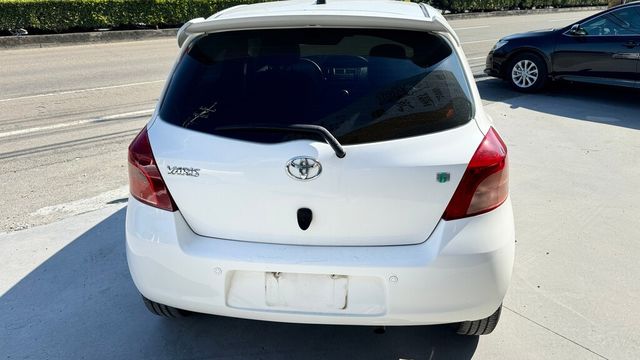 TOYOTA豐田 YARIS  第2張相片