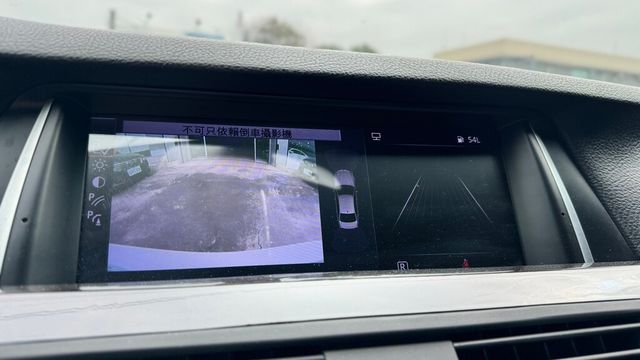 BMW寶馬 520D  第10張相片