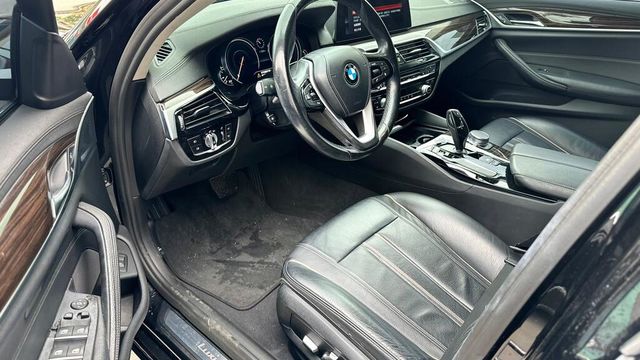 BMW寶馬 520D  第8張相片