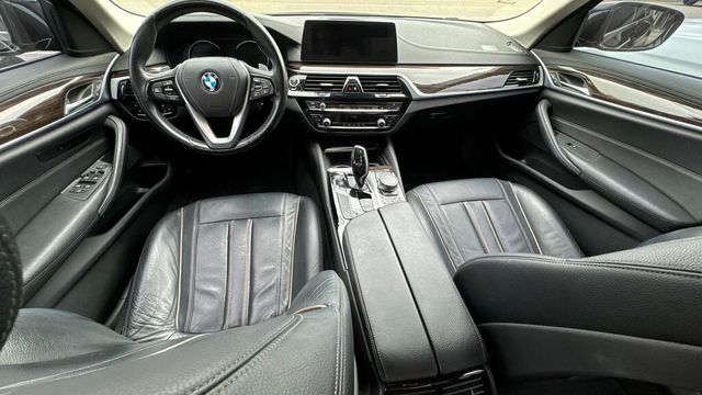 BMW寶馬 520D  第14張相片