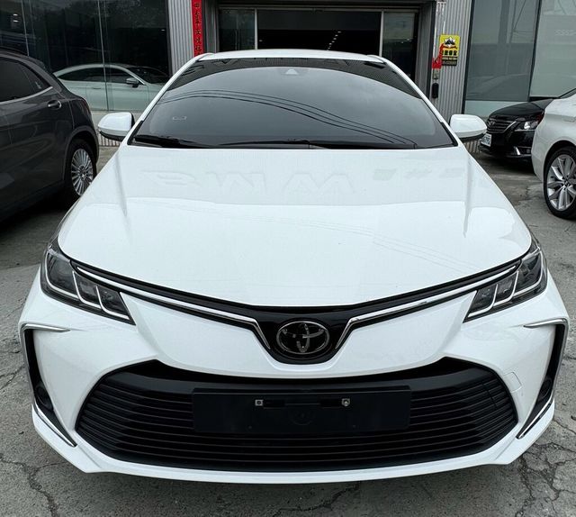 TOYOTA豐田 ALTIS  第3張相片