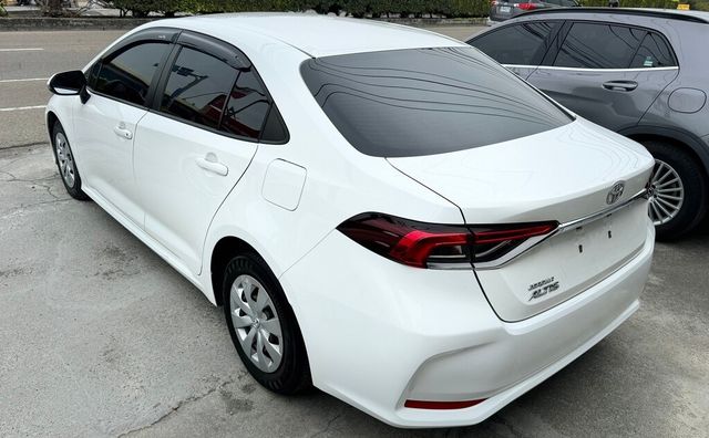 TOYOTA豐田 ALTIS  第11張相片