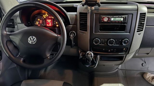 VOLKSWAGEN福斯 CRAFTER  第6張相片