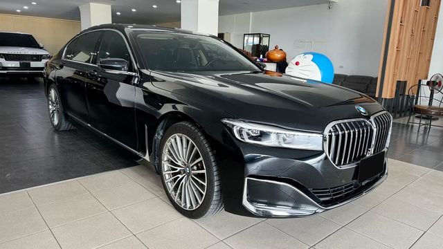 BMW寶馬 740LI  第2張相片