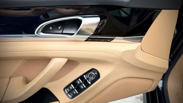 PORSCHE保時捷 PANAMERA  第8張相片