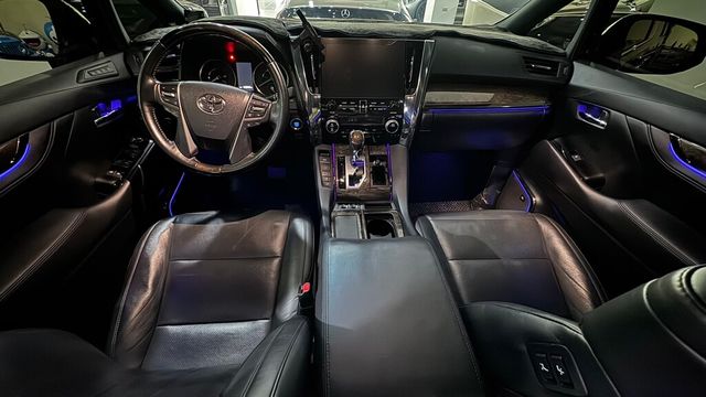 TOYOTA豐田 ALPHARD  第15張相片
