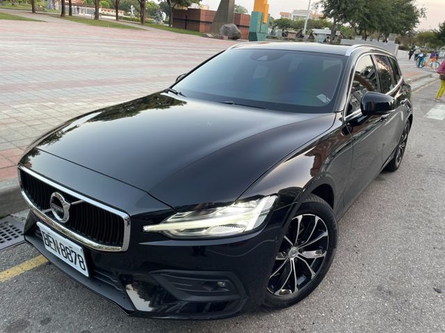 BMW寶馬 330I  第5張相片