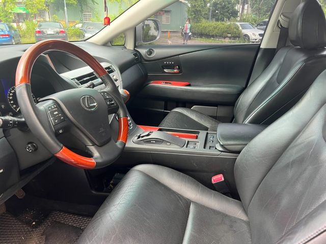 LEXUS凌志 RX450H  第5張相片