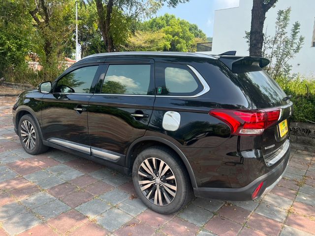 MITSUBISHI三菱 OUTLANDER  第5張相片