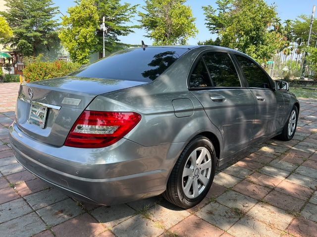 M-BENZ賓士 C180  第2張相片