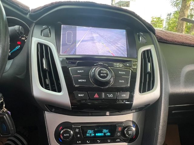 FORD福特 FOCUS  第11張相片