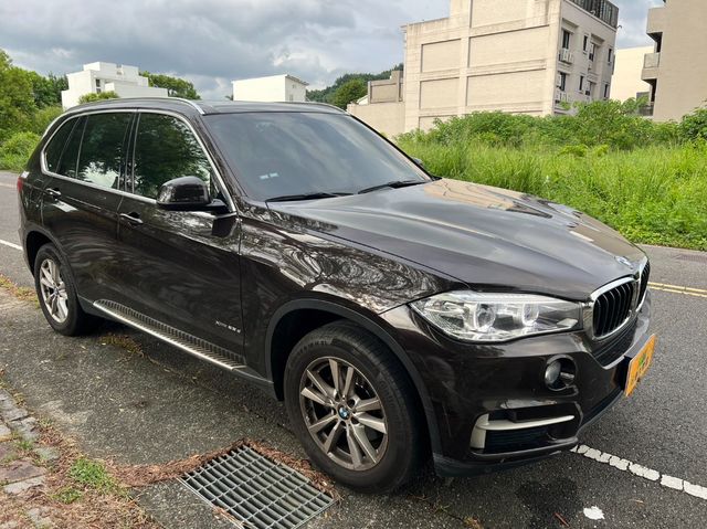 BMW寶馬 X5 XDRIVE25D  第3張相片