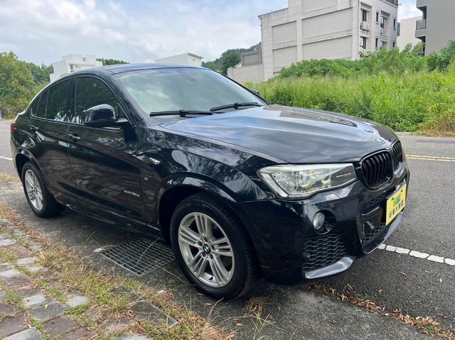 BMW寶馬 X4 XDRIVE30D  第6張相片
