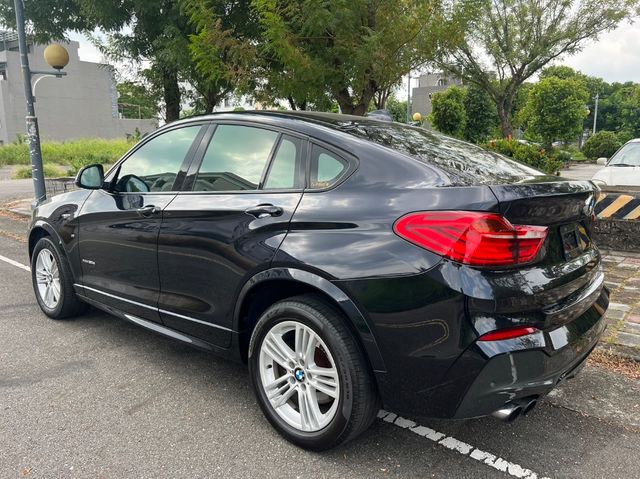BMW寶馬 X4 XDRIVE30D  第7張相片