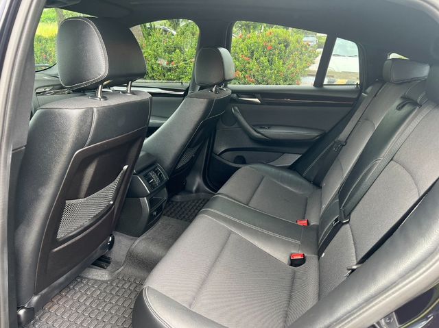 BMW寶馬 X4 XDRIVE30D  第13張相片